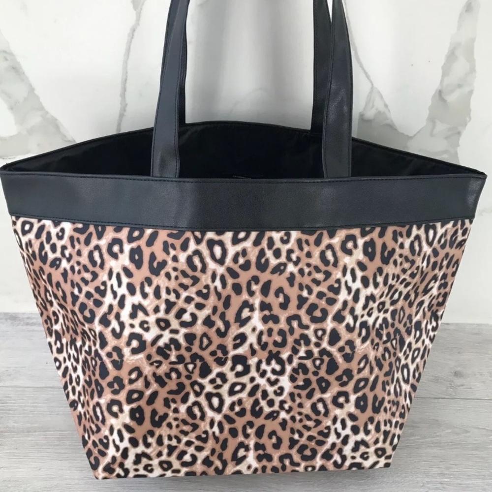 Large Bloomingdale’s Purse(Tote)